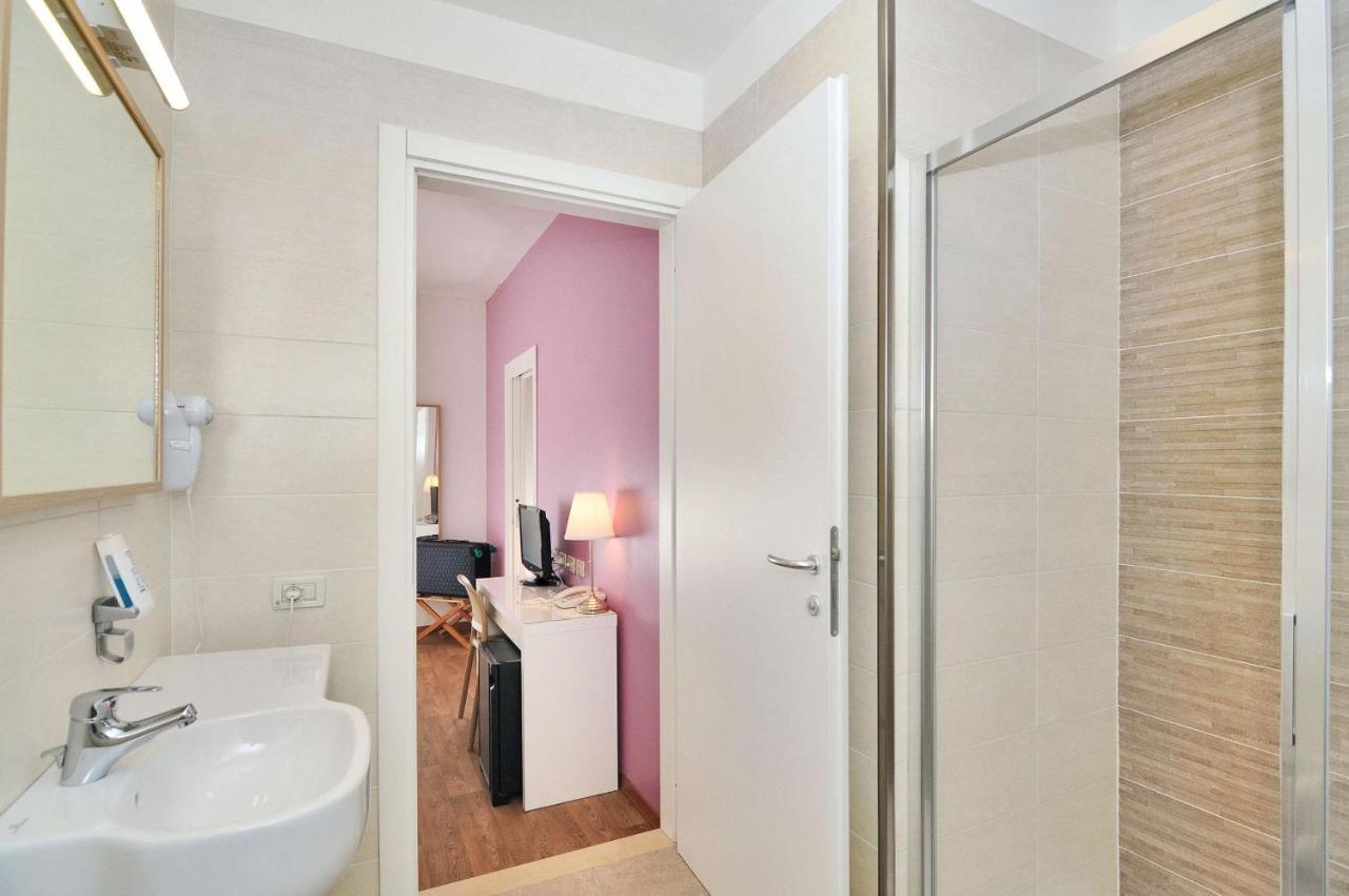 Hotel Nederland Caorle Luaran gambar